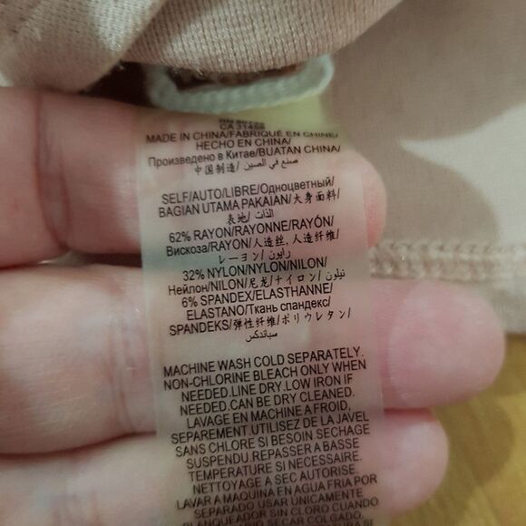 BCBG MaxAzria XSmall Pink Long Sleeve Off the Shoulder Peplum Top - Picture 10 of 11